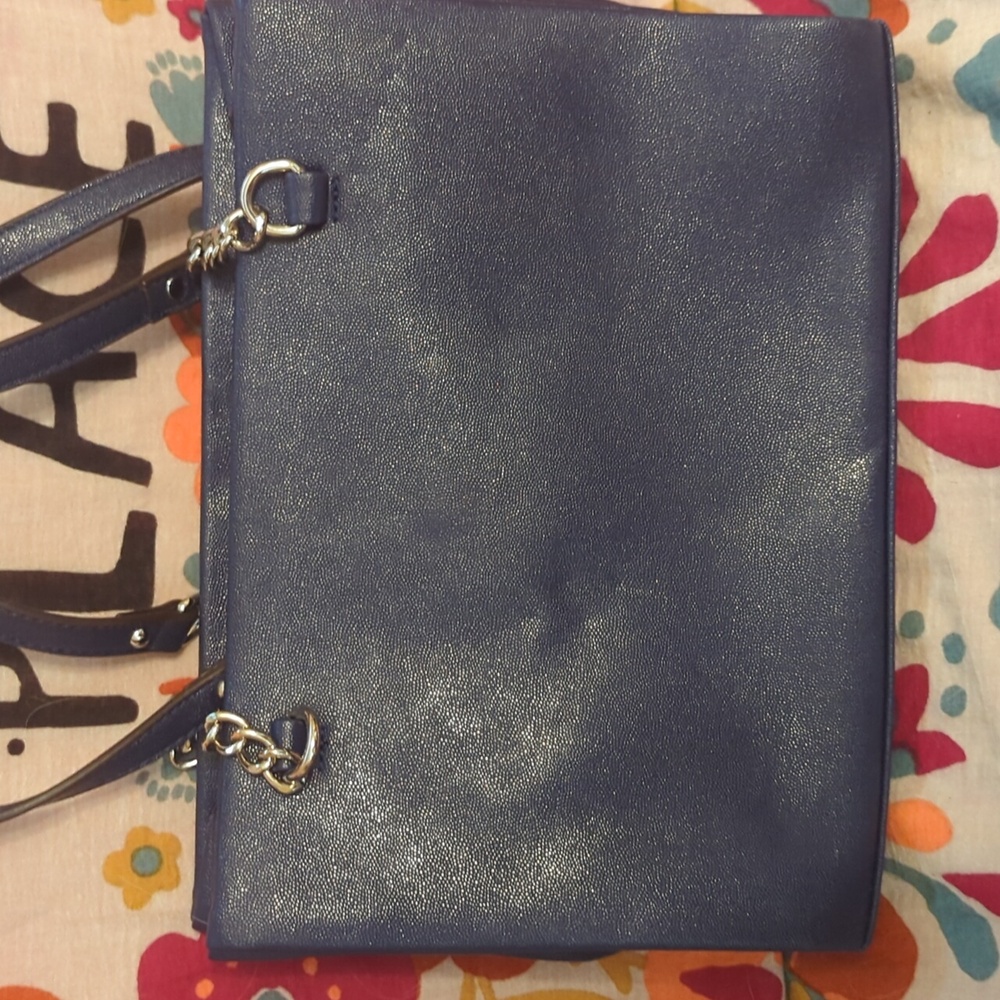 Anne Klein navy purse - Picture 4 of 8